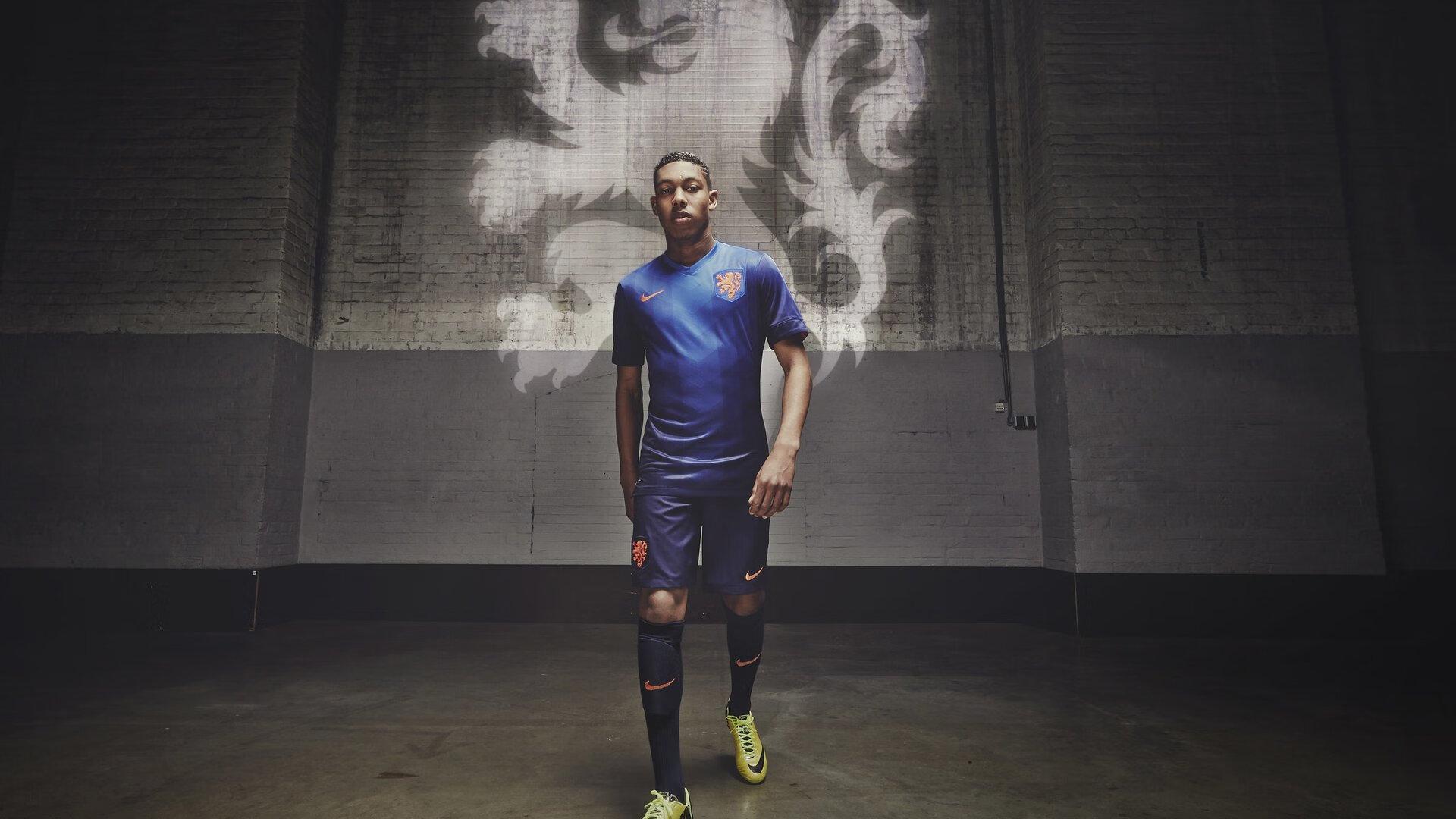 孙继海直言不讳点破行业痼疾，警惕淘金型外教，中国足球应有更高追求